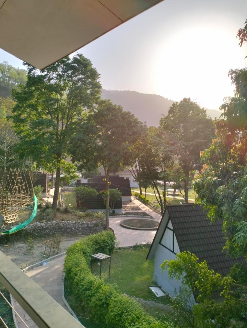Welcomheritage Tarangi Ramganga Resort Marchula Extérieur photo